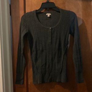 Sonoma ribbed long sleeve cotton blend top.